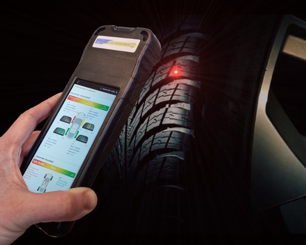 Smart-tire-tread-scanner